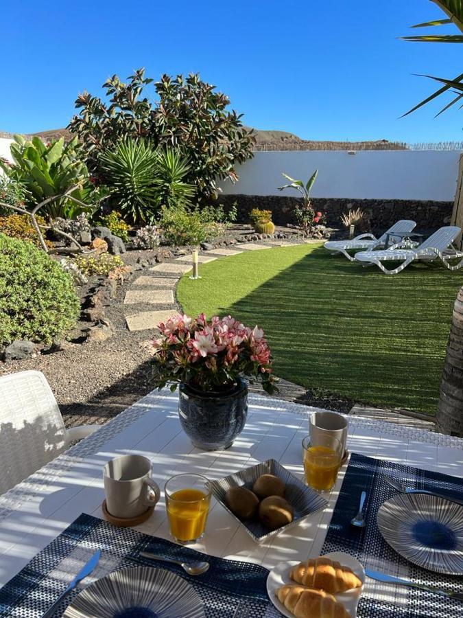 Tender Suite Corralejo Exterior photo
